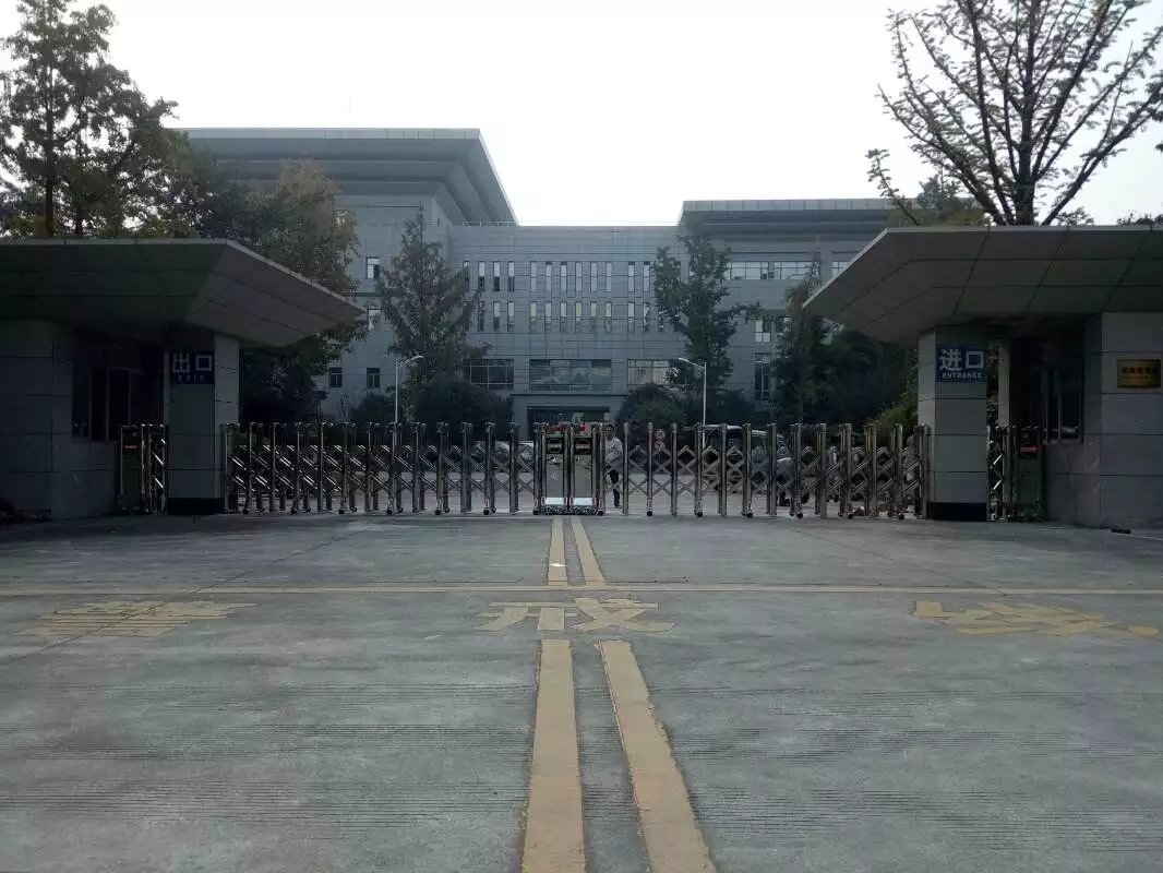 十堰张湾区十堰张湾区四川消防总队伸缩门